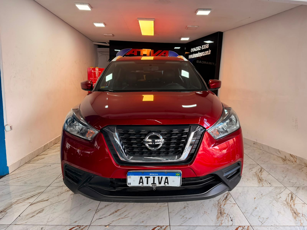 Nissan Kicks Vermelho