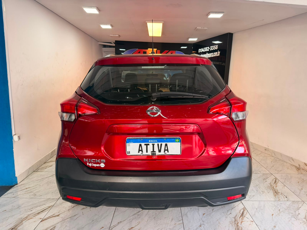 Nissan Kicks Vermelho