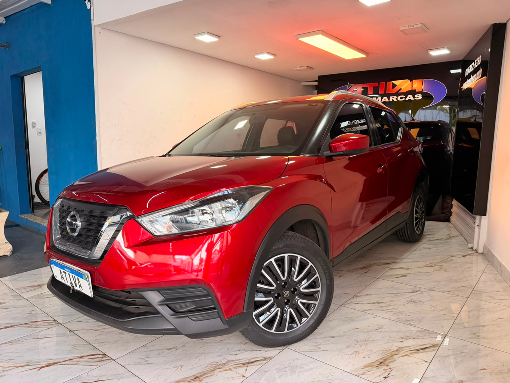 Nissan Kicks Vermelho