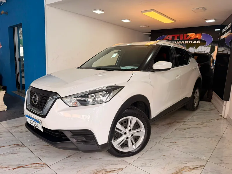 Nissan Kicks Branco