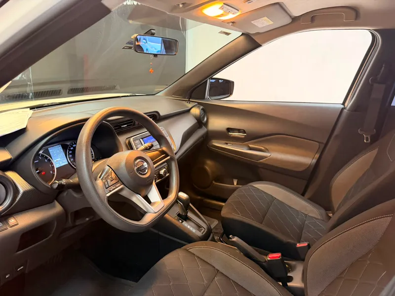 Nissan Kicks Branco