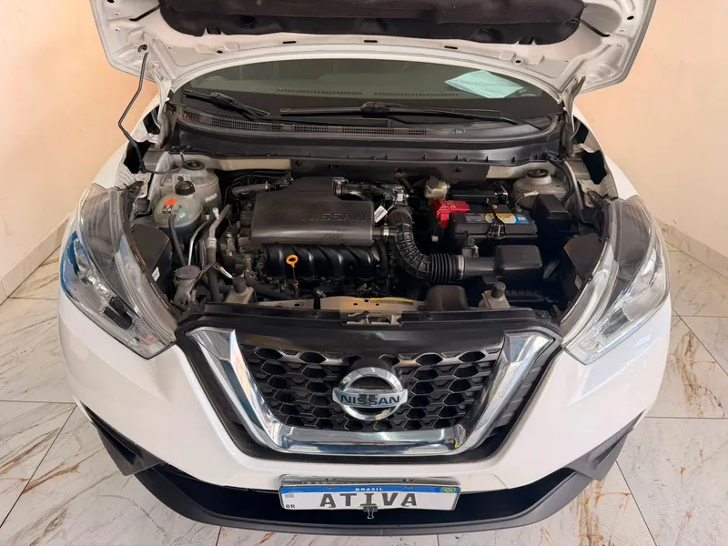 Nissan Kicks Branco