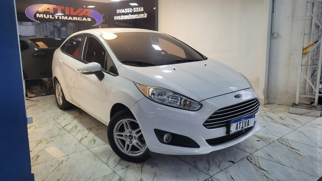 Ford New Fiesta Sedan Branco