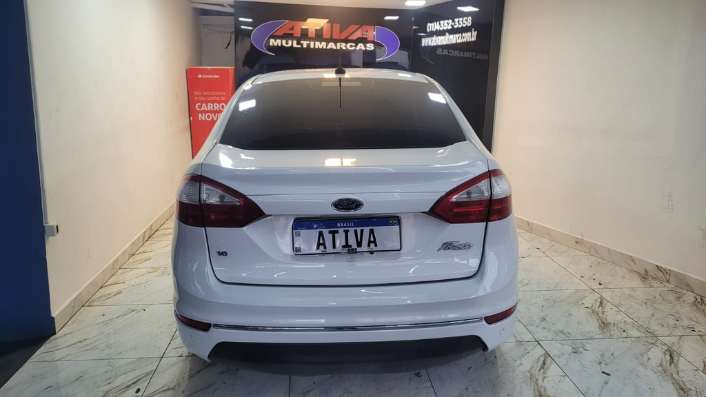 Ford New Fiesta Sedan Branco