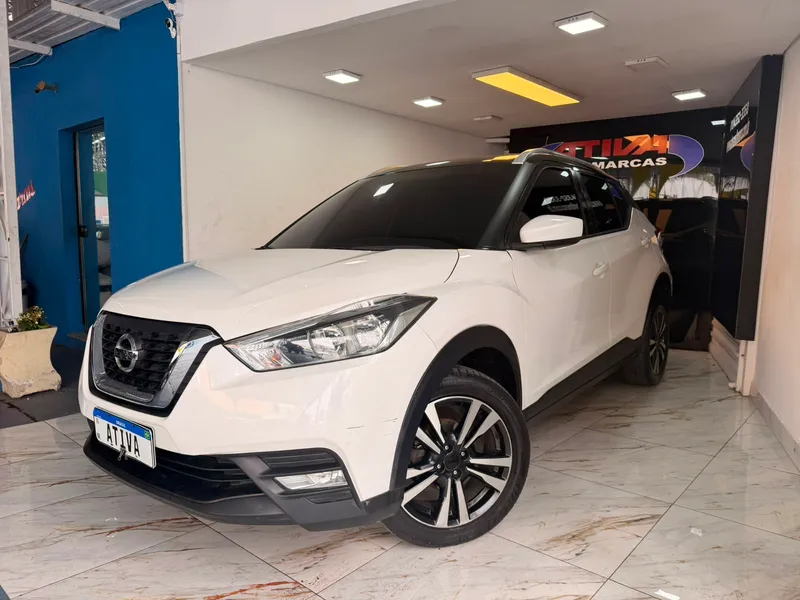 Nissan Kicks Branco