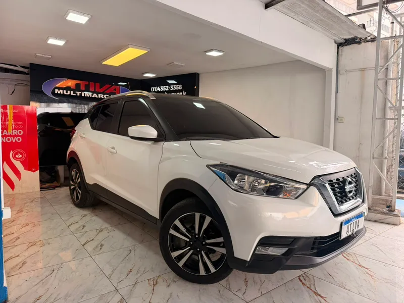 Nissan Kicks Branco