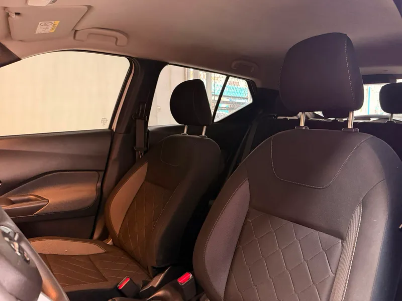 Nissan Kicks Branco