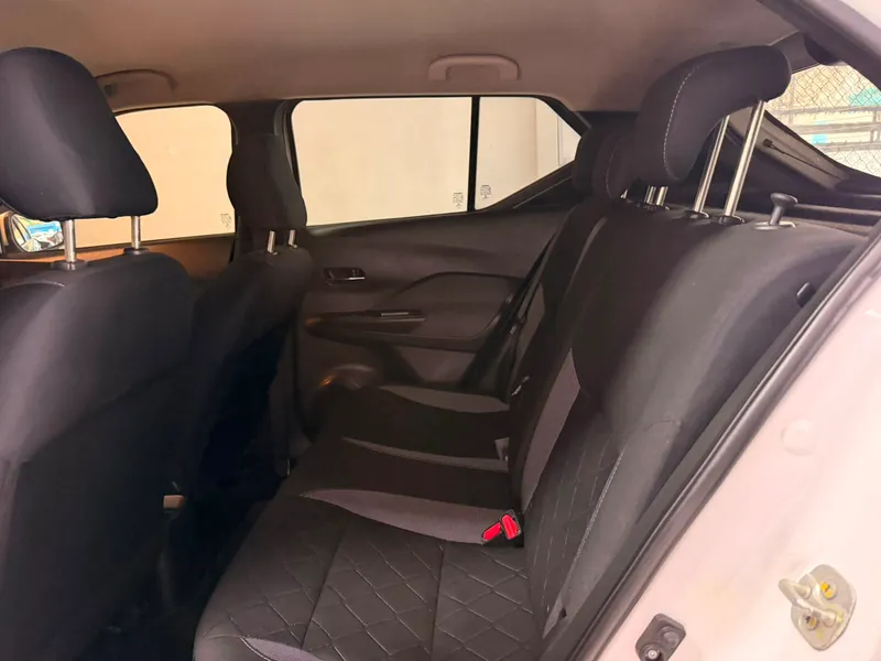 Nissan Kicks Branco