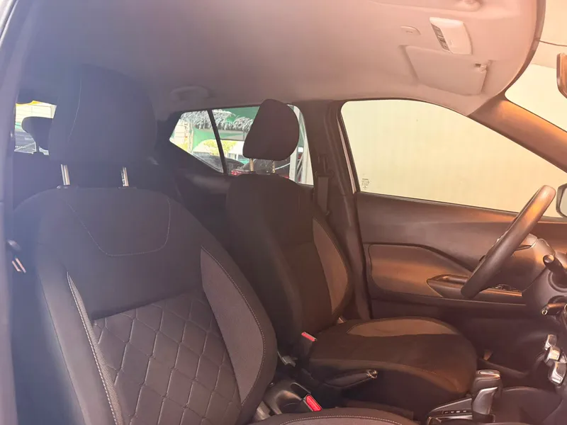 Nissan Kicks Branco