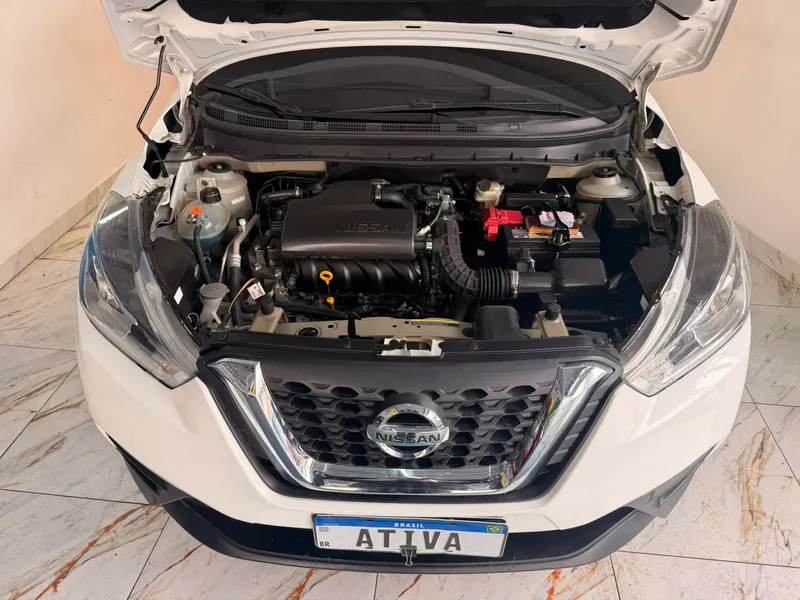 Nissan Kicks Branco