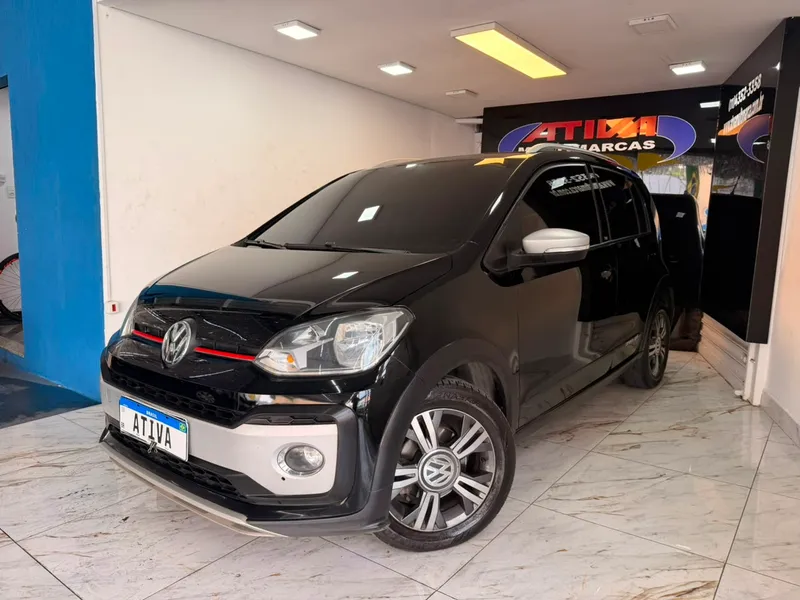 Volkswagen up! cross Preto