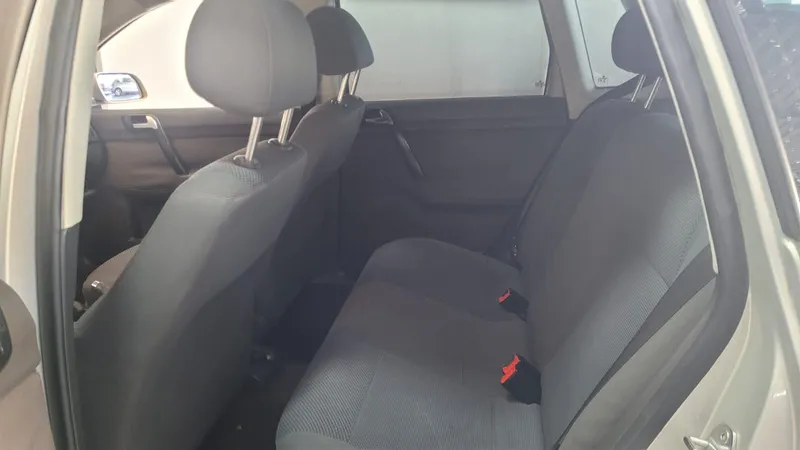 Volkswagen Polo Prata