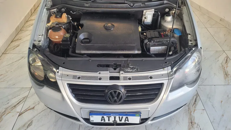 Volkswagen Polo Prata