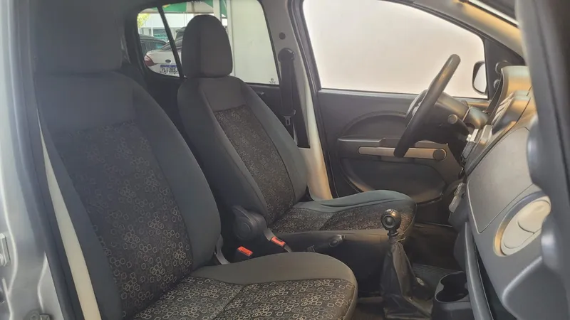 Fiat Uno Prata