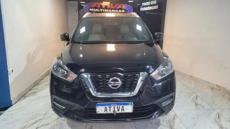 Nissan Kicks Preto