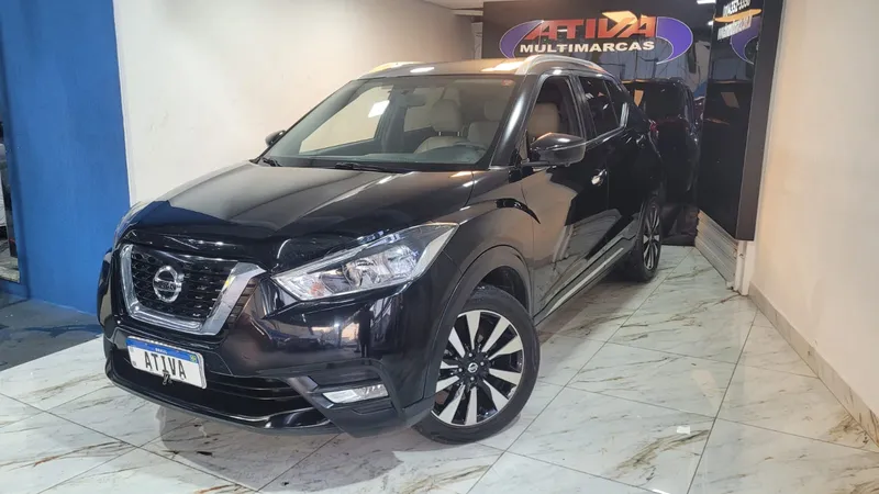 Nissan Kicks Preto
