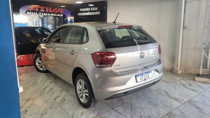 Volkswagen Polo Prata