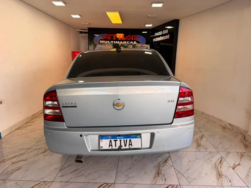 Chevrolet Astra Sedan Prata