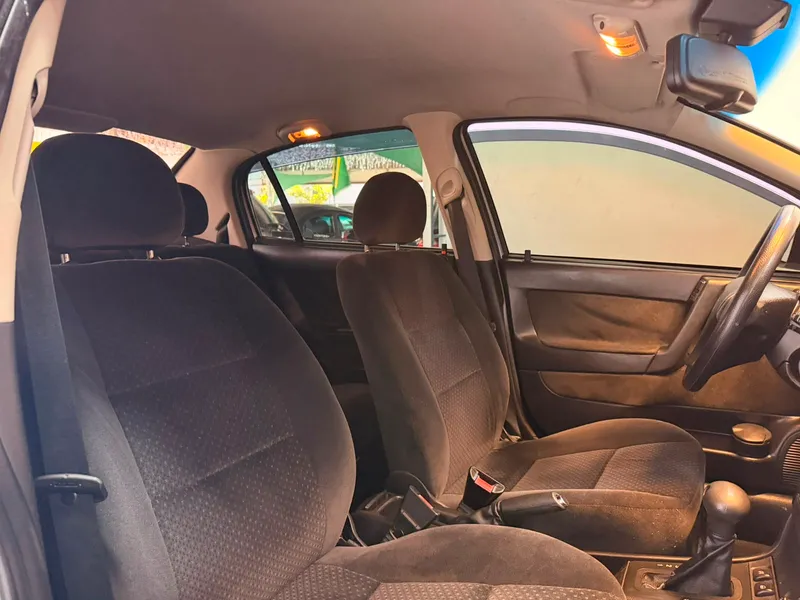 Chevrolet Astra Sedan Prata