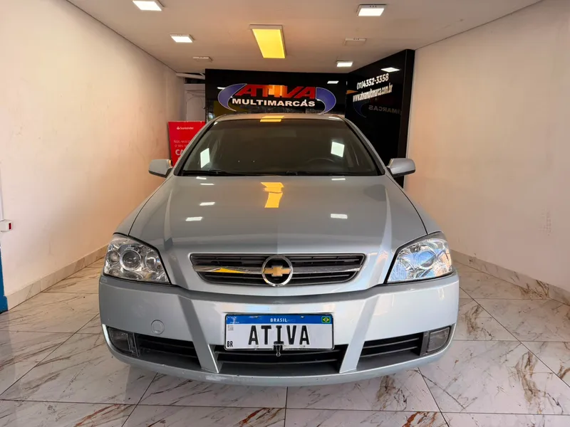 Chevrolet Astra Sedan Prata