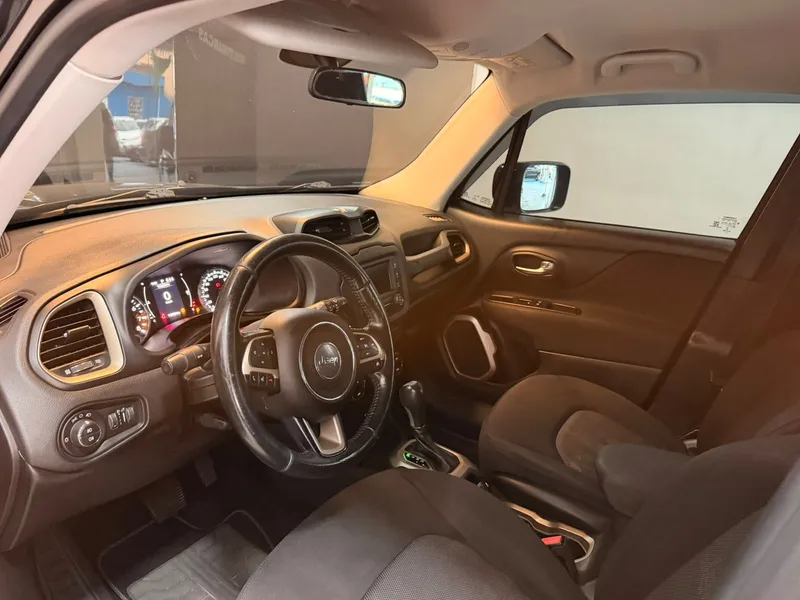 Jeep Renegade Preto