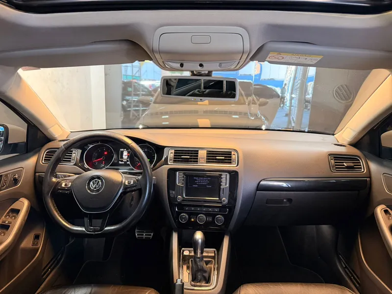Volkswagen Jetta Branco