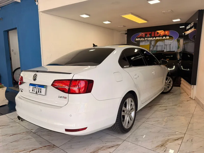 Volkswagen Jetta Branco