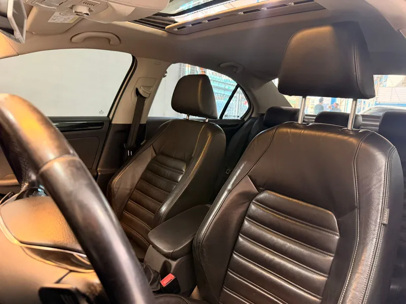 Volkswagen Jetta Branco