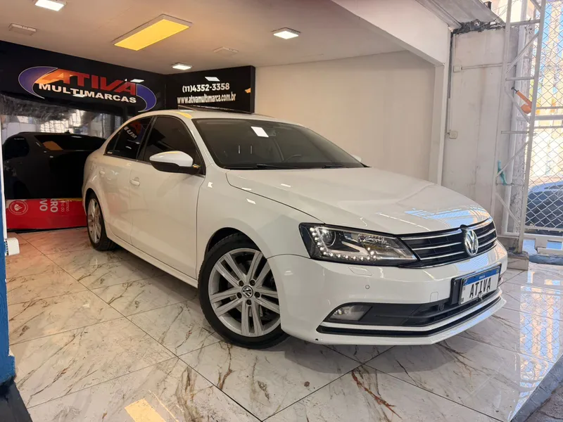 Volkswagen Jetta Branco