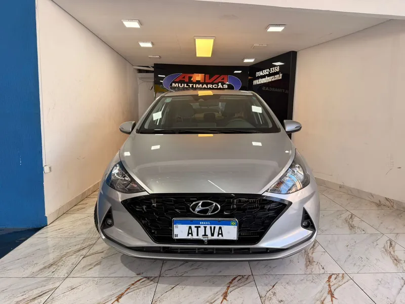Hyundai HB20S Prata