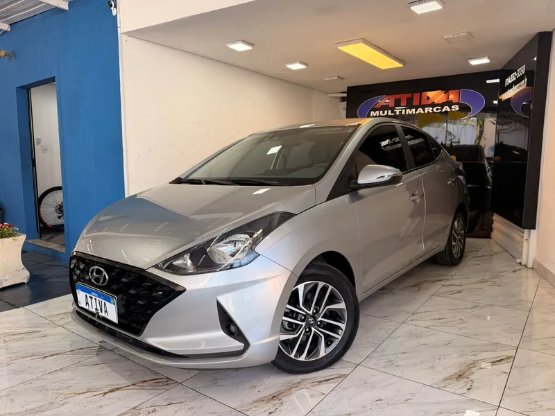 Hyundai HB20S Prata