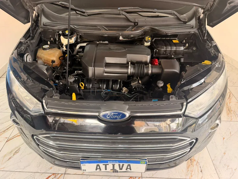 Ford EcoSport Preto