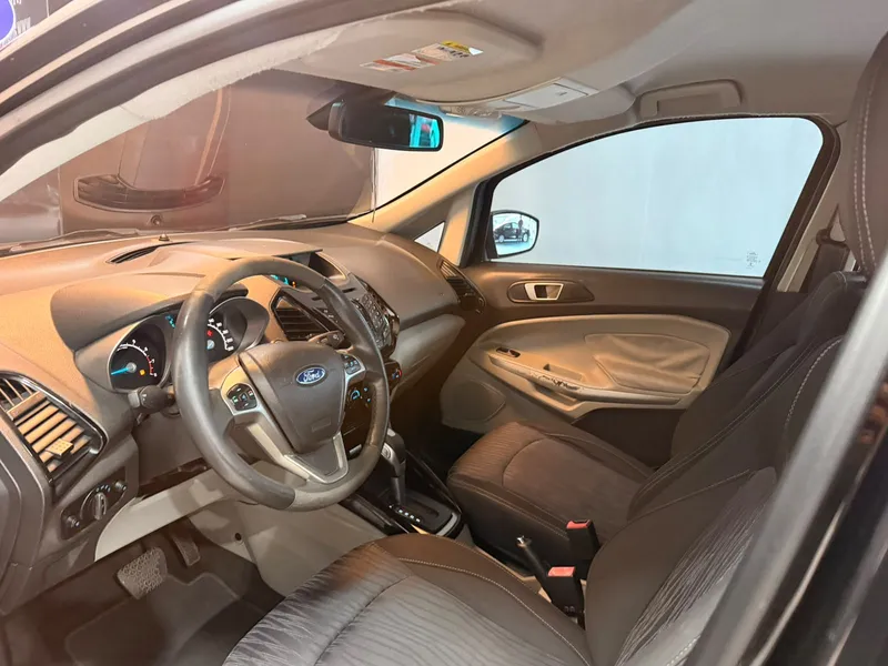 Ford EcoSport Preto