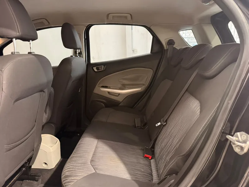 Ford EcoSport Preto