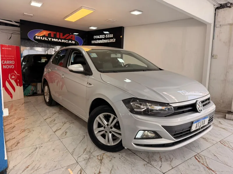 Volkswagen Polo Hatch Prata