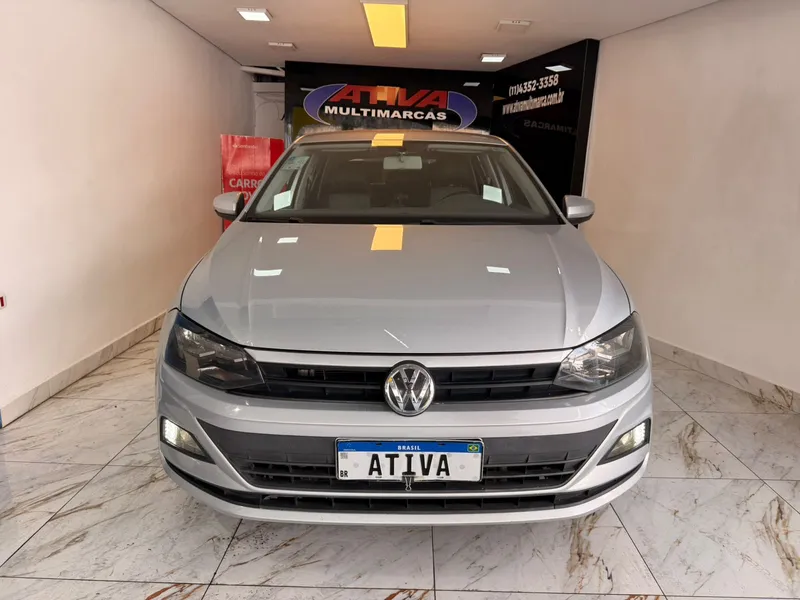 Volkswagen Polo Hatch Prata