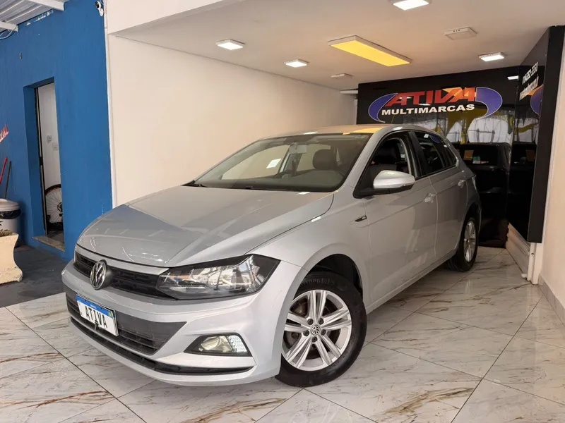 Volkswagen Polo Hatch Prata
