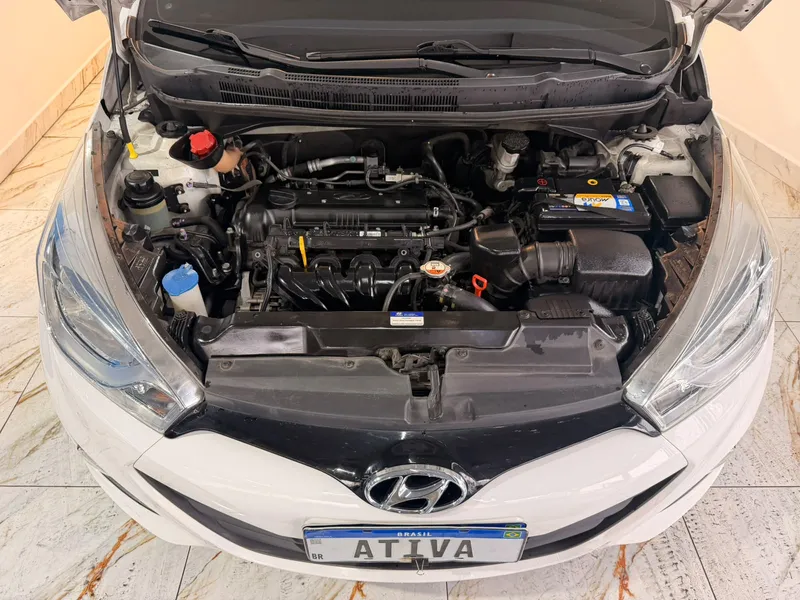 Hyundai HB20S Branco