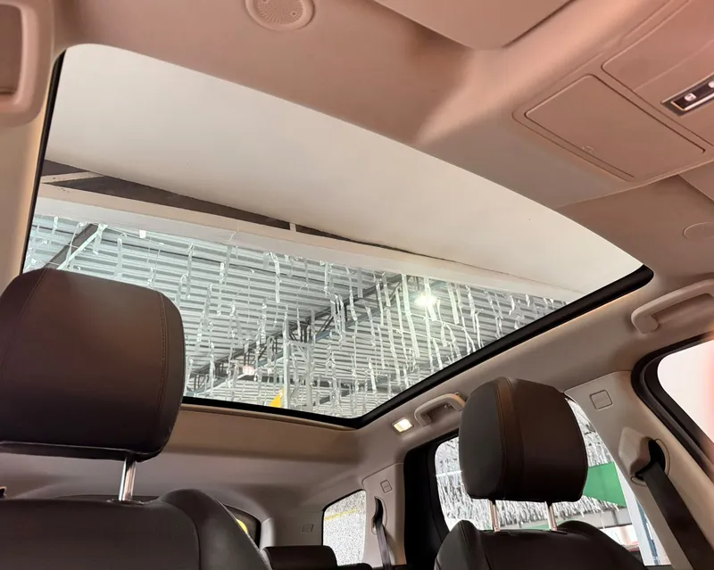 Land Rover Discovery Vermelho