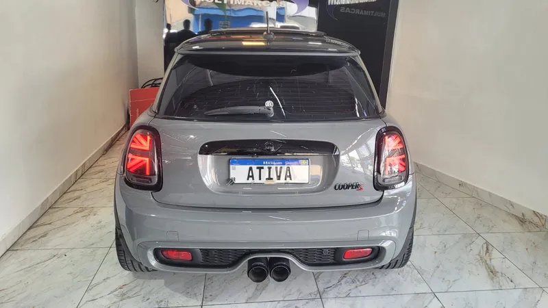 Mini Cooper Cinza