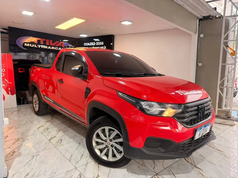 Fiat Strada Vermelho