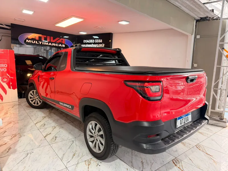 Fiat Strada Vermelho