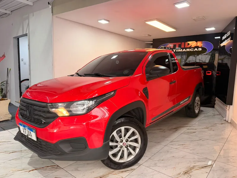 Fiat Strada Vermelho