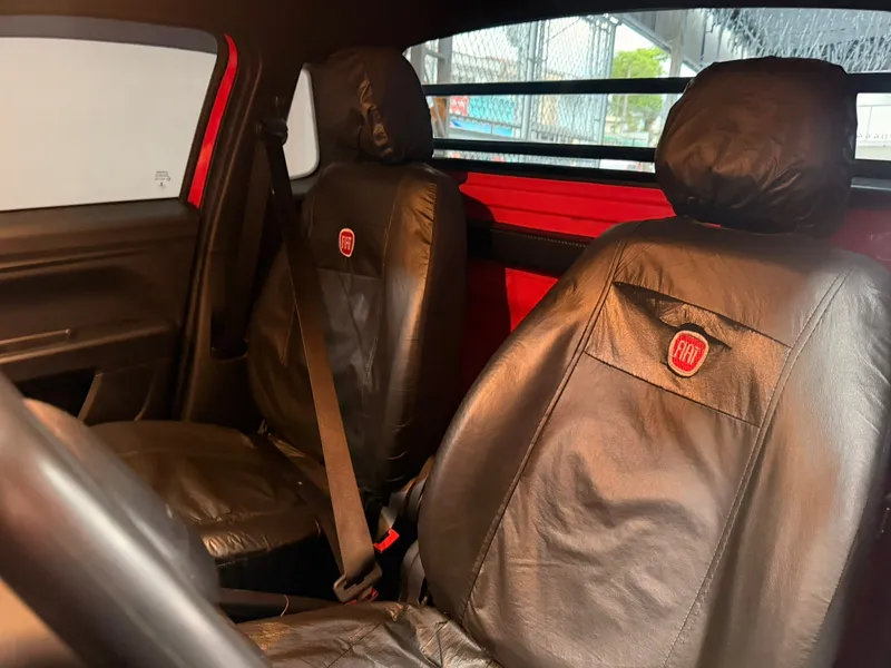 Fiat Strada Vermelho