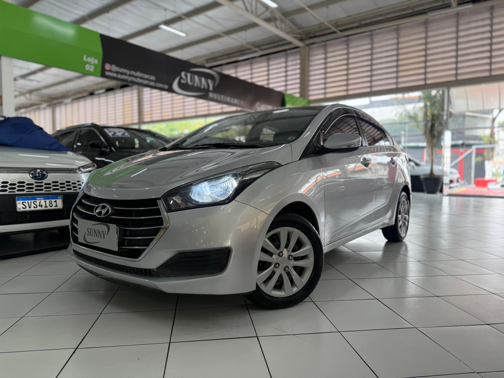 Hyundai HB20S Prata