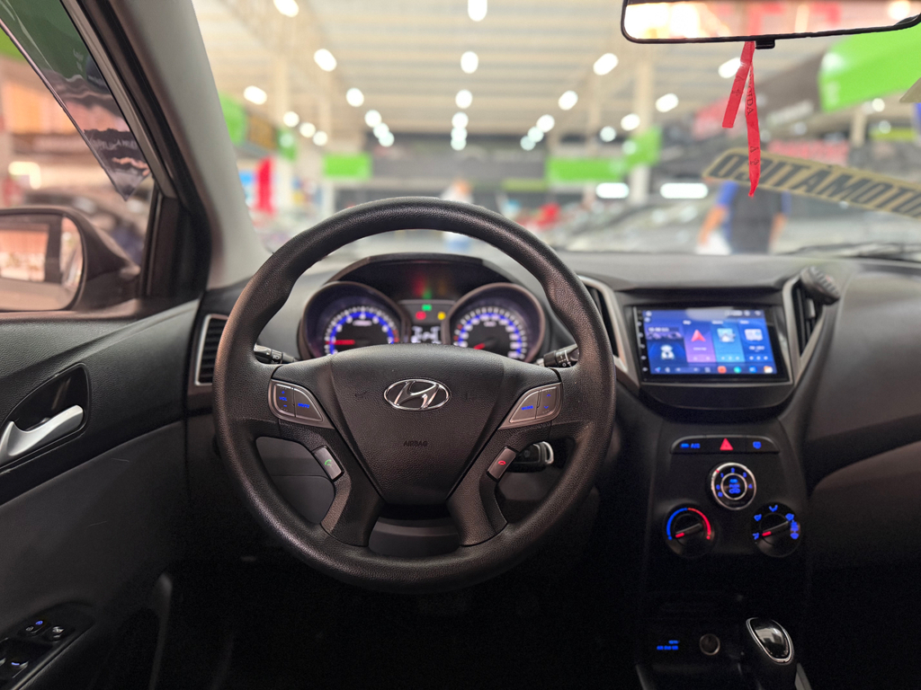 Hyundai HB20S Prata
