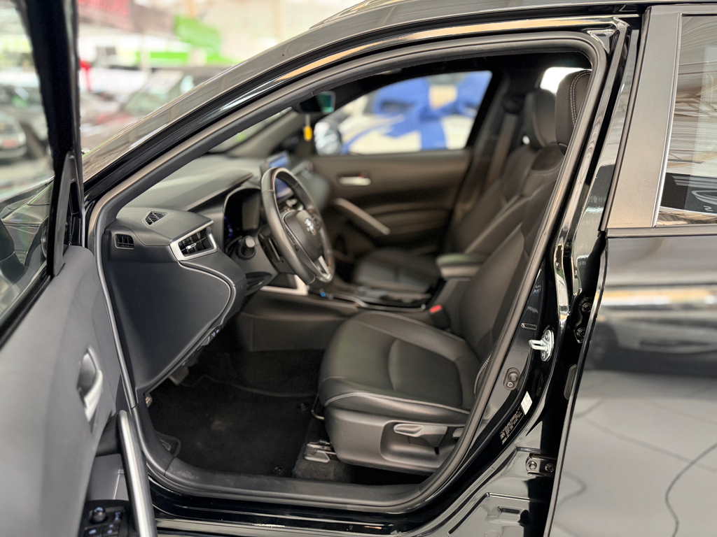 Toyota Corolla Cross Preto