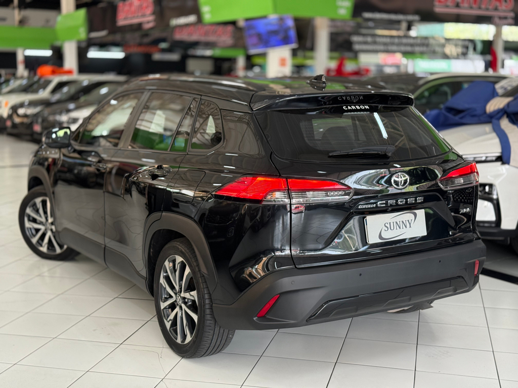Toyota Corolla Cross Preto