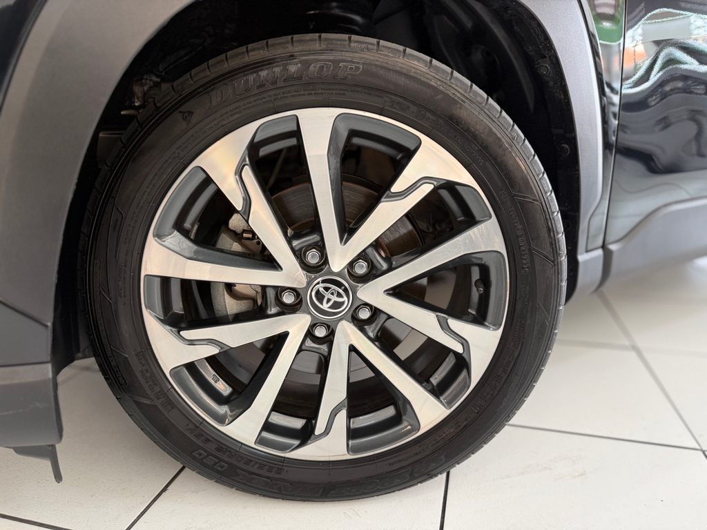 Toyota Corolla Cross Preto
