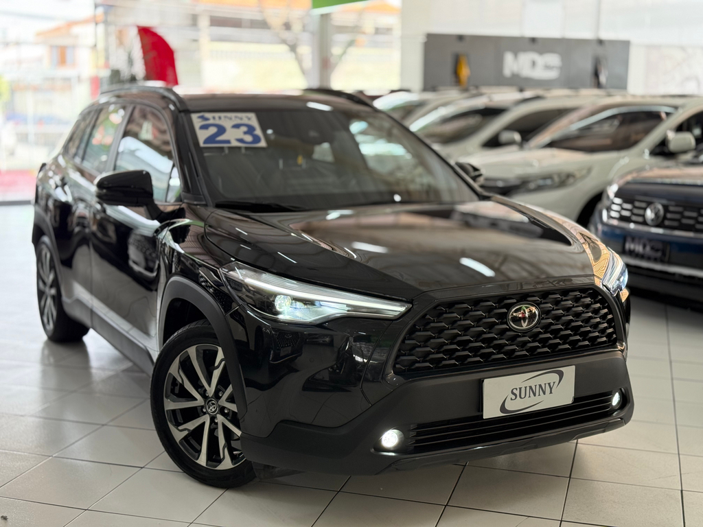 Toyota Corolla Cross Preto